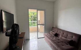 Apartamento 300 metros praia das Toninhas